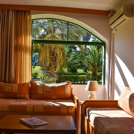 Govino Bay Appart hôtel Gouviá