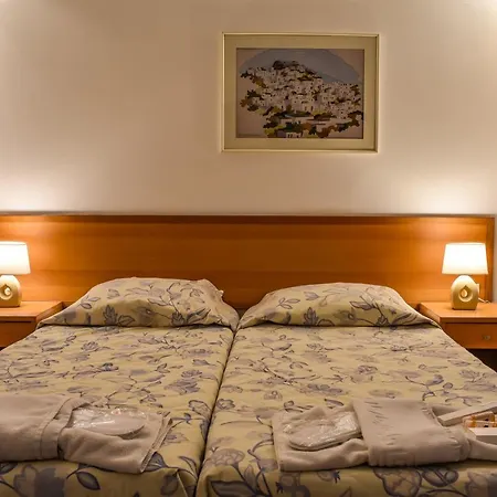 Appart hôtel Govino Bay 3*