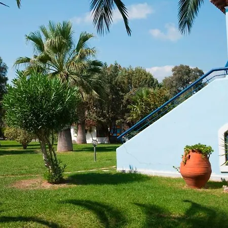 Govino Bay Aparthotel Gouvia