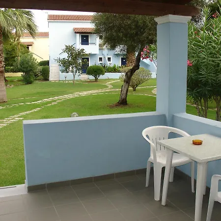 Apartahotel Govino Bay 4*