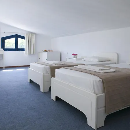 Apartahotel Govino Bay
