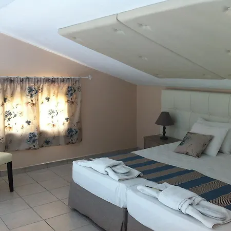 Govino Bay 4* Gouvia