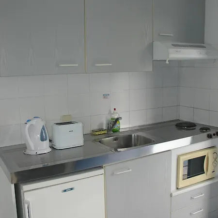 Govino Bay Apartahotel 4*
