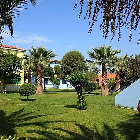 Aparthotel Govino Bay 4*