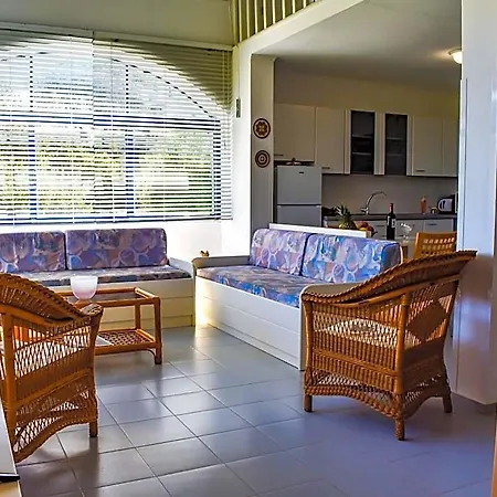 Govino Bay Gouvia