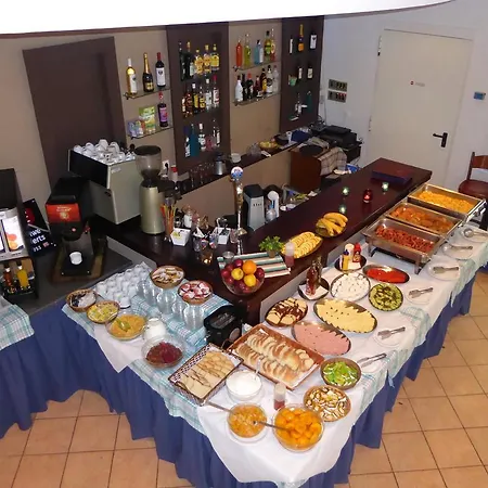 Govino Bay 4*