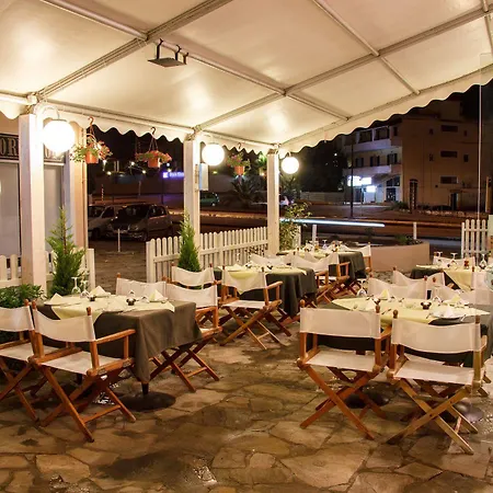 Govino Bay 4*