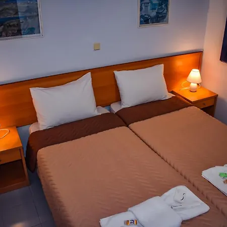 Govino Bay Апарт-отель Гоувия