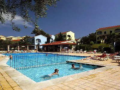 Govino Bay 4*