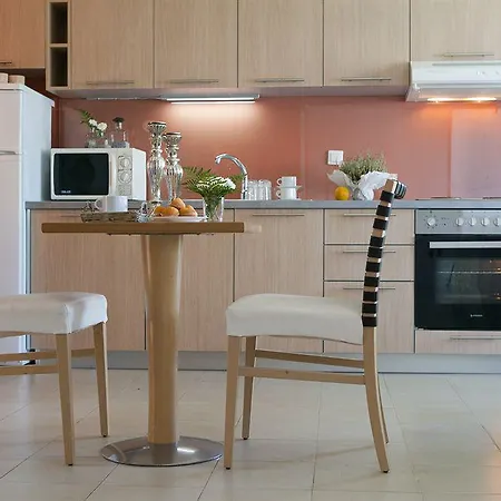 Govino Bay 아파트호텔 4*