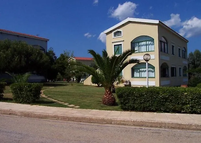 Govino Bay Hotel apartamentowy 4*