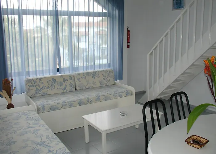 Govino Bay Hotel apartamentowy 4*