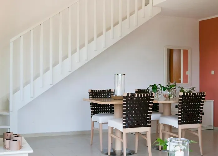 Aparthotel Govino Bay