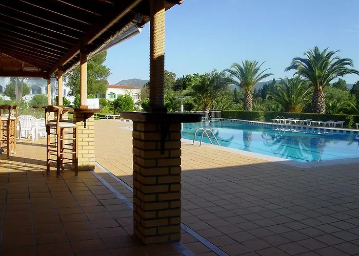 Aparthotel Govino Bay 4*