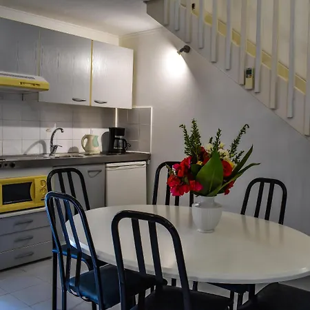 Apartmanhotel Govino Bay