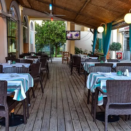 Govino Bay Apartmanhotel