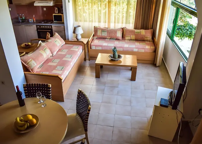 Govino Bay Appart hôtel Gouviá